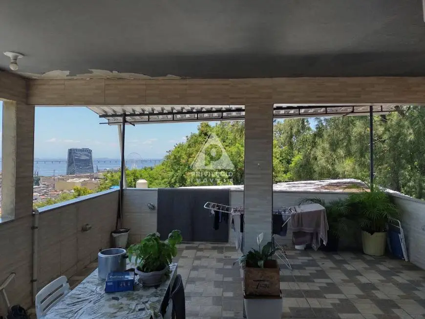 Foto 1 de Casa com 2 Quartos à venda, 105m² em Santo Cristo, Rio de Janeiro