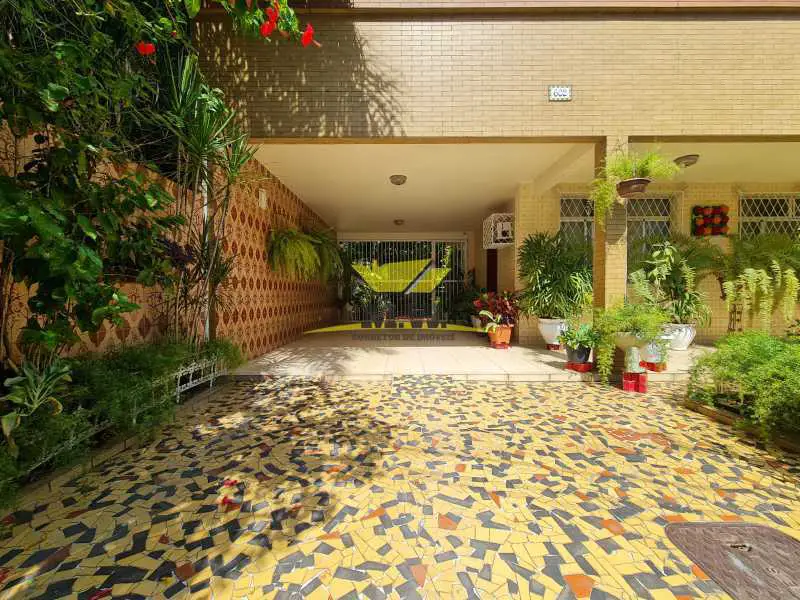 Foto 1 de Casa com 3 Quartos à venda, 270m² em Vila Kosmos, Rio de Janeiro