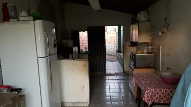 Foto 3 de Casa com 4 Quartos à venda, 250m² em Laranjeiras, Uberlândia