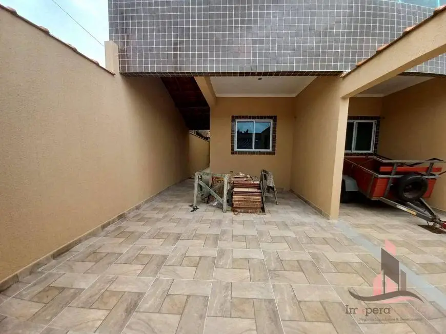 Foto 1 de Casa de Condomínio com 2 Quartos à venda, 60m² em Jardim Trevo, Praia Grande