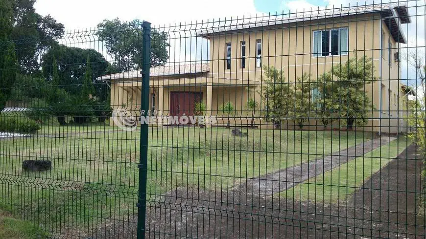 Foto 1 de Casa de Condomínio com 5 Quartos à venda, 570m² em Estância do Hibisco, Contagem