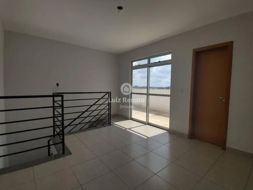 Foto 1 de Cobertura com 2 Quartos para alugar, 120m² em Fernão Dias, Belo Horizonte