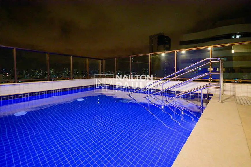 Foto 1 de Apartamento com 2 Quartos à venda, 52m² em Aflitos, Recife