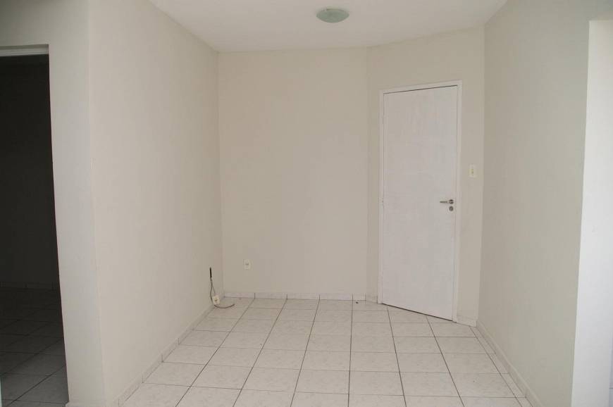 Foto 5 de Apartamento com 2 Quartos para alugar, 48m² em , Barra dos Coqueiros