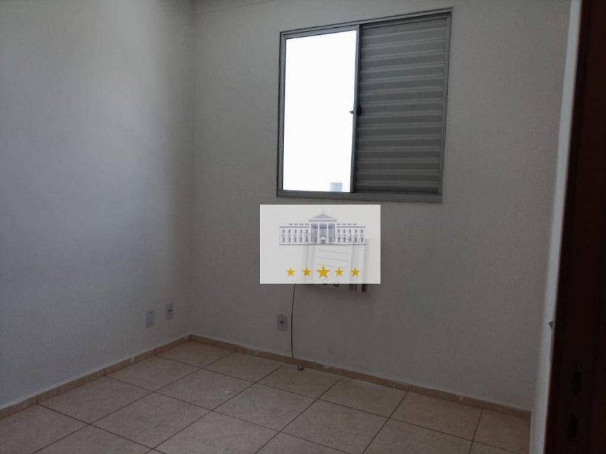 Foto 2 de Apartamento com 2 Quartos para alugar, 44m² em Conjunto Habitacional Doutor Antônio Villela Silva, Araçatuba