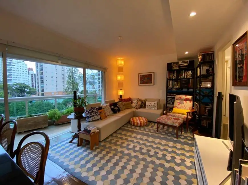 Foto 1 de Apartamento com 2 Quartos à venda, 105m² em Moema, São Paulo