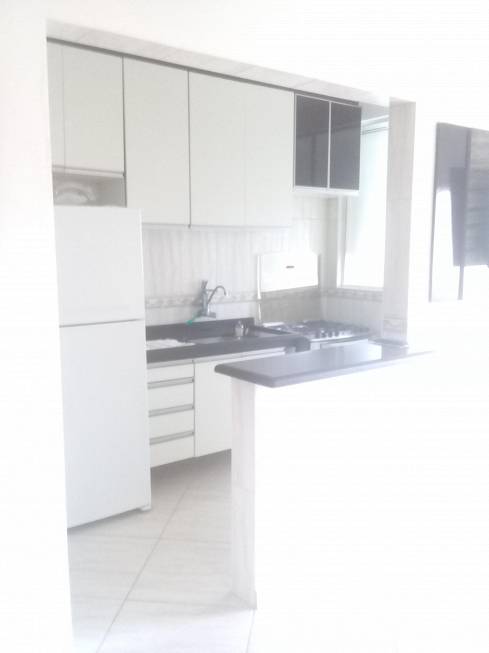 Foto 4 de Apartamento com 2 Quartos para alugar, 90m² em Vila Assunção, Praia Grande