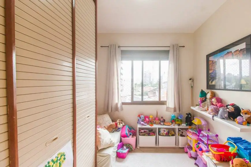 Foto 5 de Apartamento com 3 Quartos à venda, 98m² em Passo da Areia, Porto Alegre