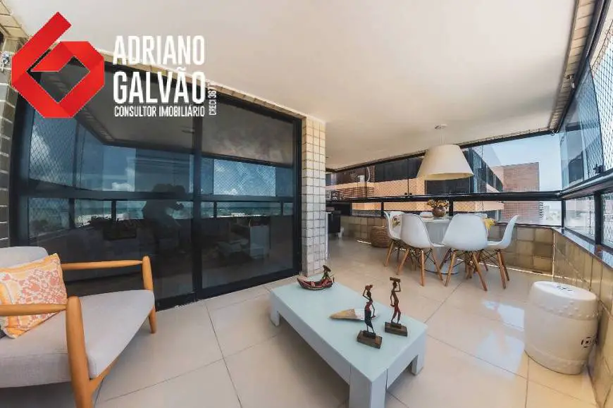 Foto 1 de Apartamento com 3 Quartos à venda, 195m² em Ponta Verde, Maceió