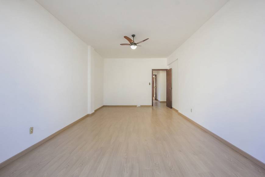 Foto 5 de Apartamento com 3 Quartos à venda, 114m² em Rio Branco, Porto Alegre
