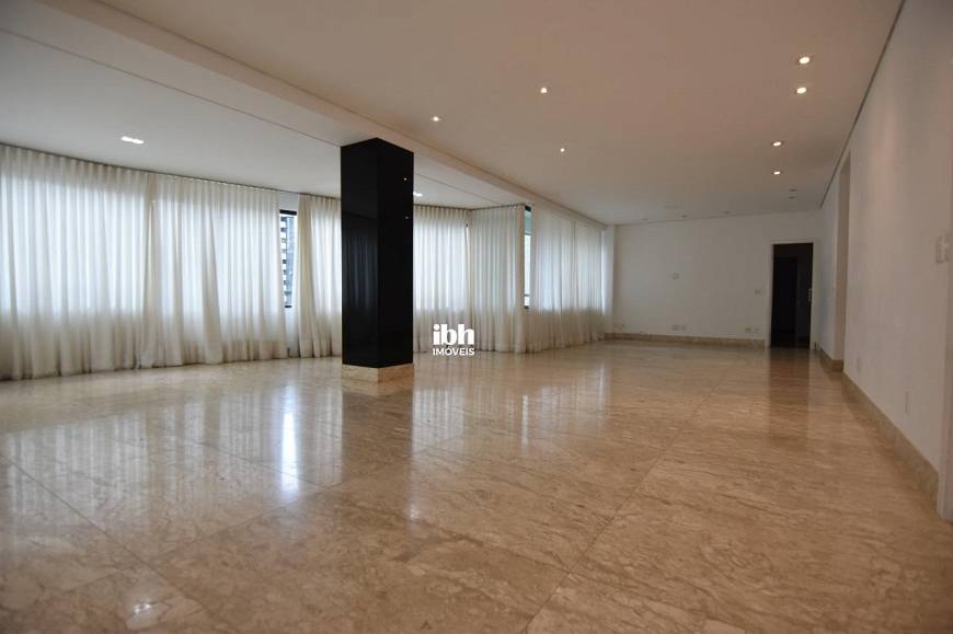 Foto 1 de Apartamento com 4 Quartos à venda, 208m² em Belvedere, Belo Horizonte