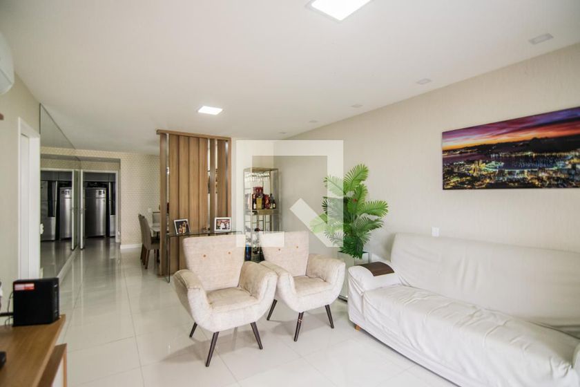 Foto 1 de Apartamento com 4 Quartos para alugar, 164m² em Jacarepaguá, Rio de Janeiro
