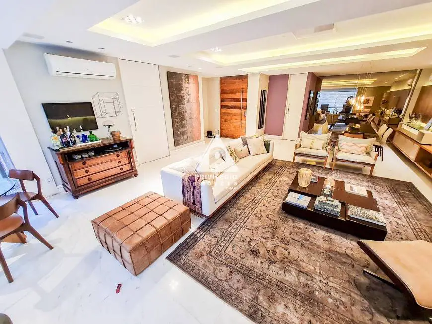 Foto 4 de Apartamento com 4 Quartos à venda, 220m² em Leblon, Rio de Janeiro