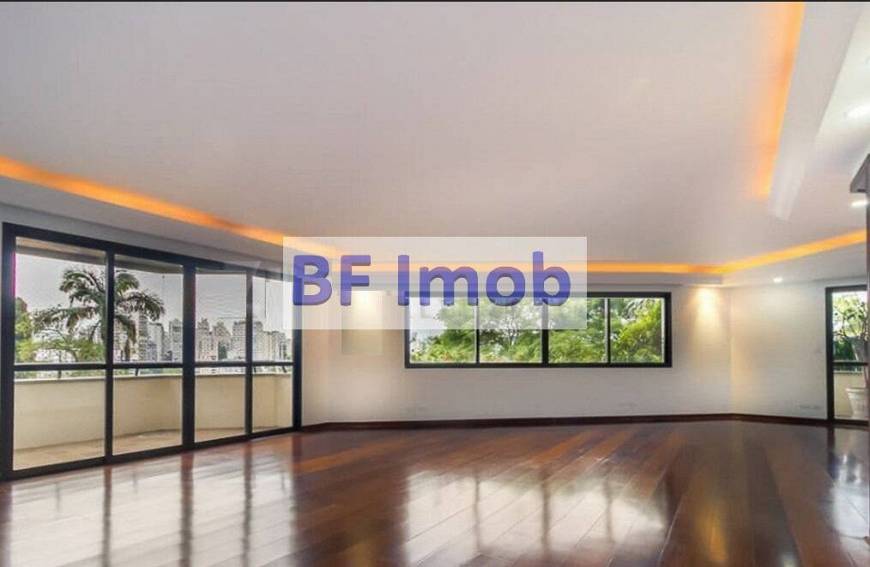 Foto 1 de Apartamento com 4 Quartos para venda ou aluguel, 370m² em Pacaembu, São Paulo