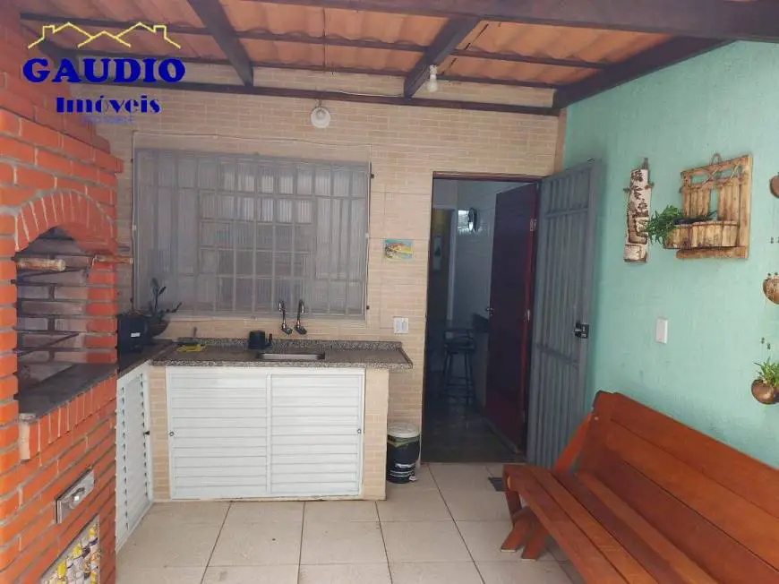 Foto 1 de Casa com 2 Quartos à venda, 85m² em Jardim Saporito, Taboão da Serra