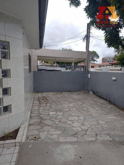 Foto 4 de Casa com 3 Quartos à venda, 130m² em Bancários, João Pessoa