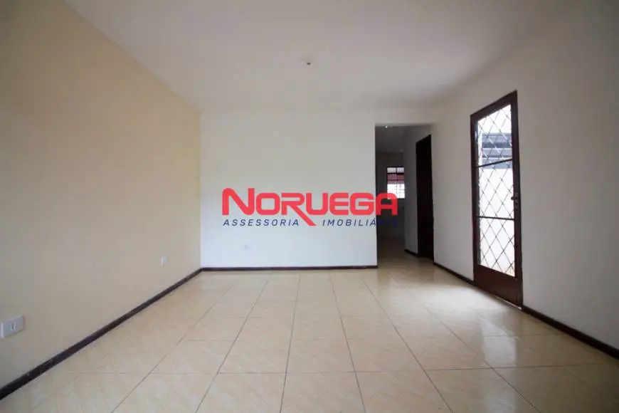 Foto 3 de Casa com 3 Quartos para alugar, 60m² em CAMPO PEQUENO, Colombo
