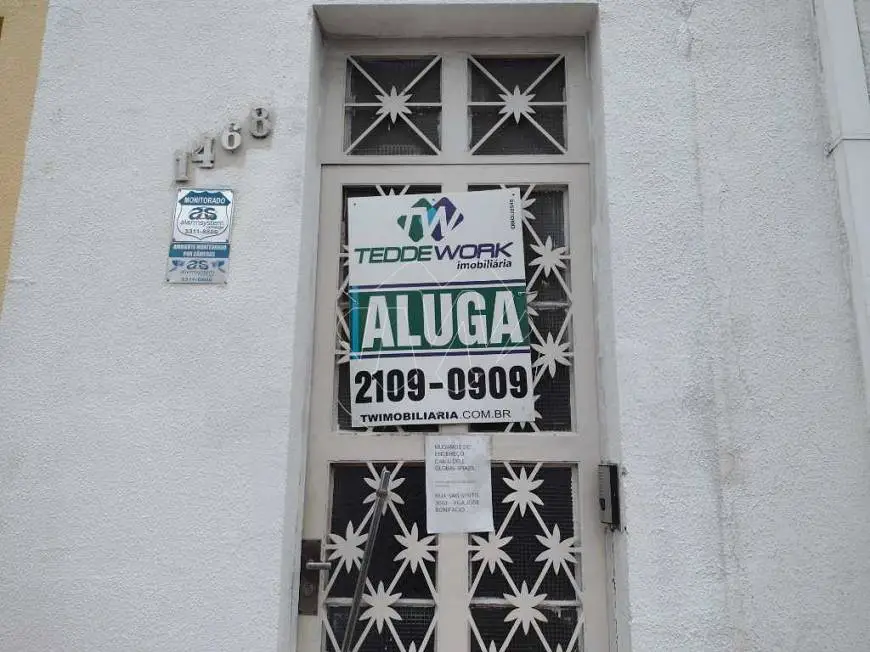 Foto 1 de Casa com 3 Quartos para alugar, 225m² em Centro, Araraquara