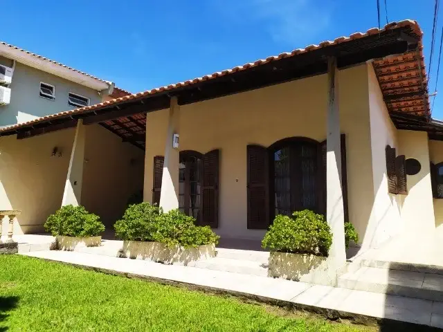 Foto 1 de Casa com 3 Quartos à venda, 126m² em Novo Mundo, Curitiba