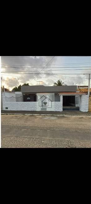 Foto 1 de Casa com 3 Quartos à venda, 150m² em Pitimbu, Natal