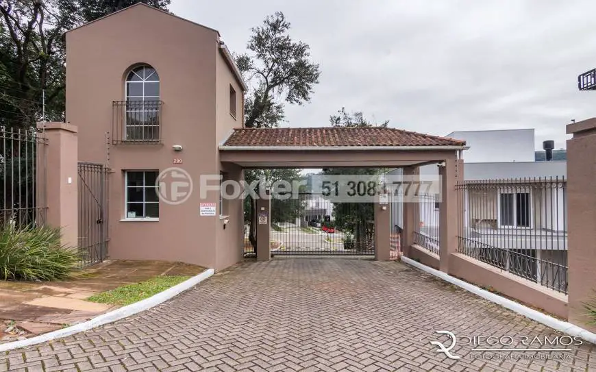 Foto 1 de Casa de Condomínio com 4 Quartos à venda, 320m² em Vila Nova, Porto Alegre