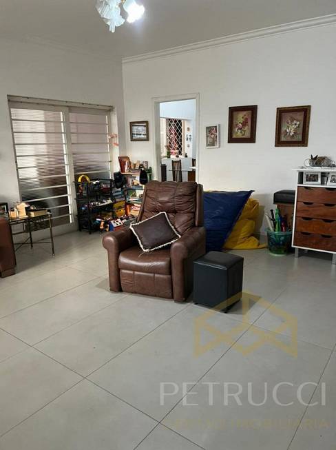 Foto 3 de Sobrado com 3 Quartos à venda, 300m² em Jardim Guanabara, Campinas