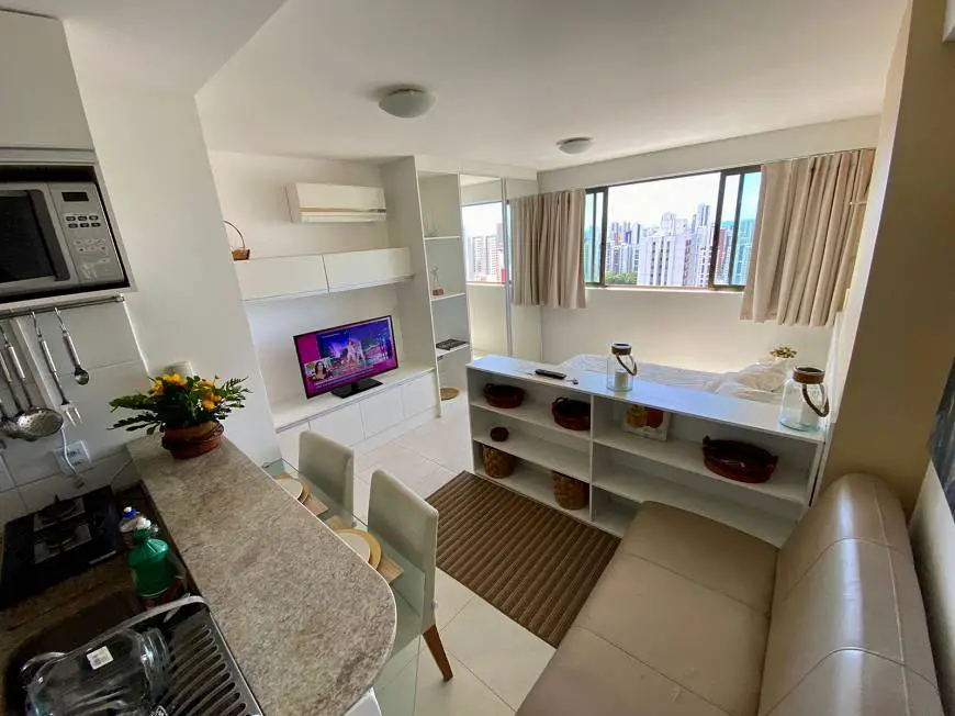 Foto 1 de Apartamento com 1 Quarto para alugar, 30m² em Boa Viagem, Recife