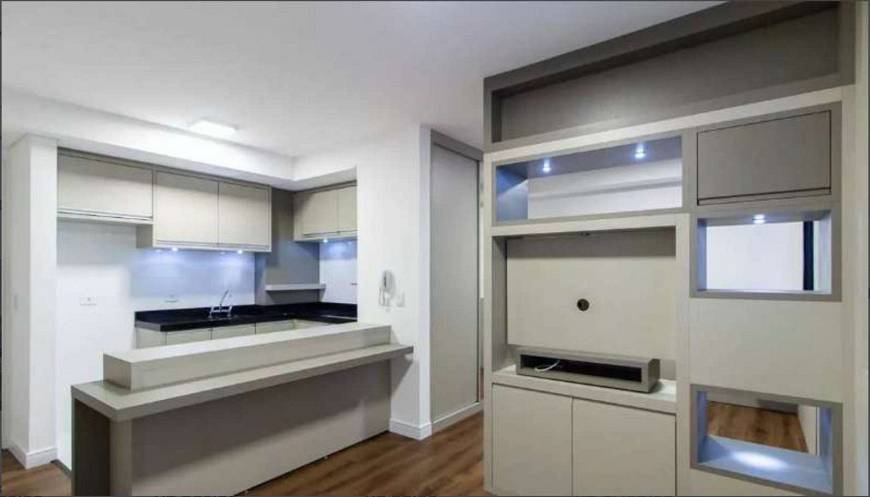 Foto 1 de Apartamento com 1 Quarto para alugar, 32m² em Cristo Rei, Curitiba
