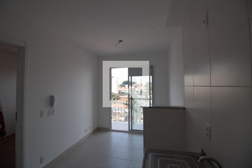 Foto 1 de Apartamento com 1 Quarto para alugar, 31m² em Vila das Belezas, São Paulo