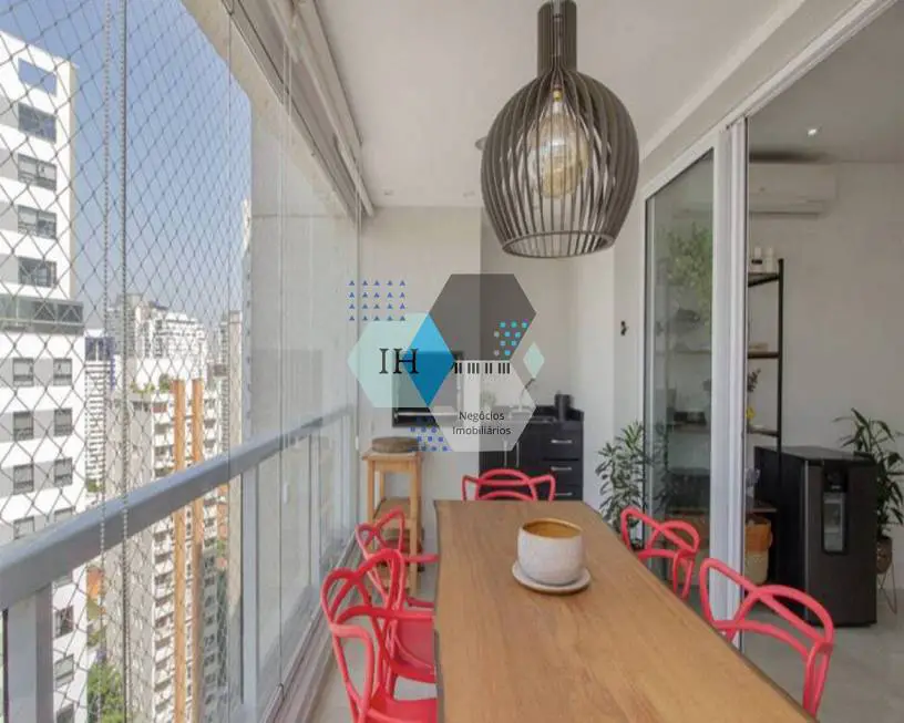Foto 5 de Apartamento com 2 Quartos à venda, 117m² em Jardim das Acacias, São Paulo