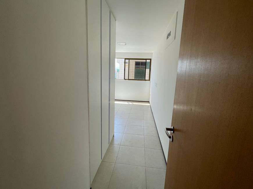 Foto 4 de Apartamento com 2 Quartos à venda, 75m² em Jatiúca, Maceió