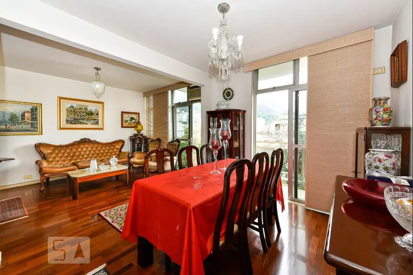 Foto 3 de Apartamento com 2 Quartos à venda, 126m² em Lagoa, Rio de Janeiro