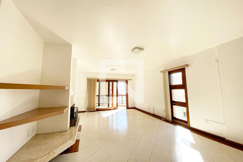 Foto 2 de Apartamento com 3 Quartos para alugar, 270m² em Centro, São Leopoldo