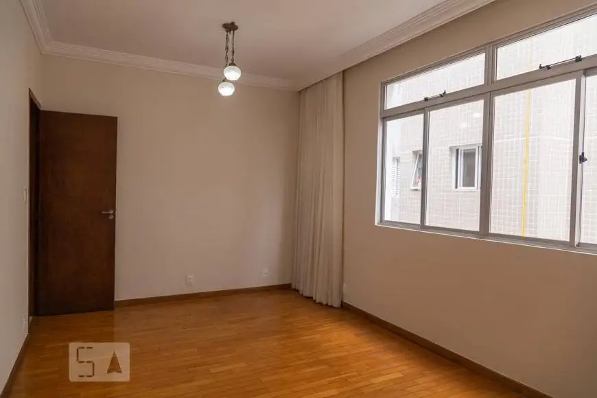 Foto 2 de Apartamento com 3 Quartos para alugar, 130m² em Cruzeiro, Belo Horizonte