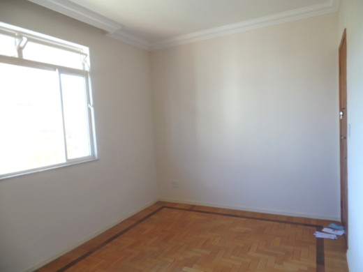 Foto 2 de Apartamento com 3 Quartos para alugar, 85m² em Cruzeiro, Belo Horizonte