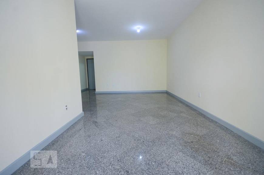 Foto 1 de Apartamento com 3 Quartos para alugar, 100m² em Ingá, Niterói