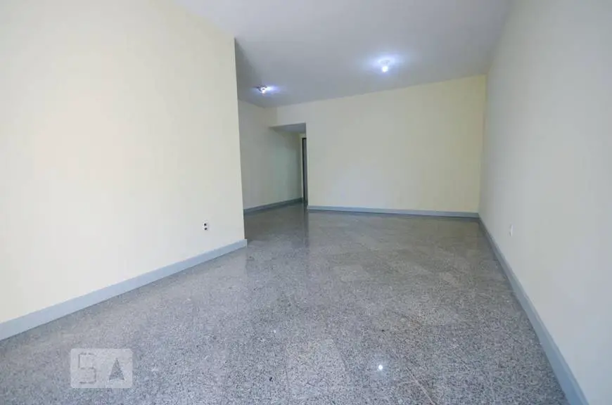 Foto 4 de Apartamento com 3 Quartos para alugar, 100m² em Ingá, Niterói