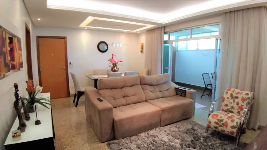Foto 1 de Apartamento com 3 Quartos à venda, 136m² em Planalto, Belo Horizonte