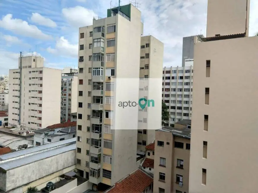 Foto 4 de Apartamento com 3 Quartos à venda, 80m² em Santa Cecília, São Paulo