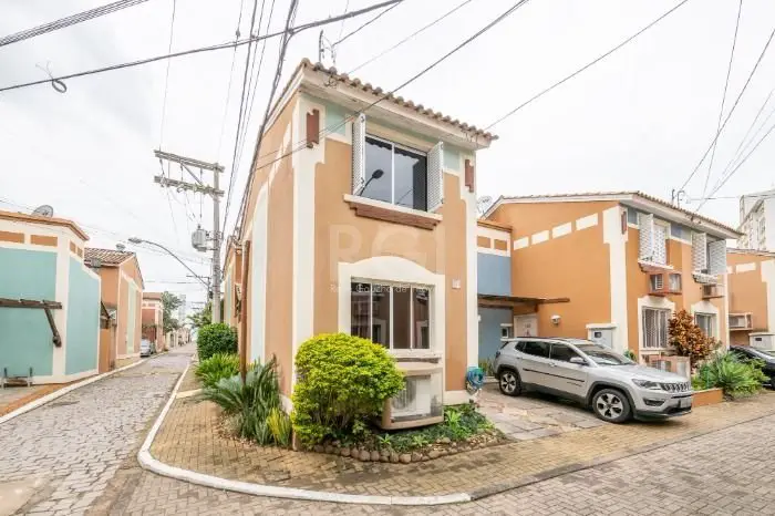 Foto 1 de Casa com 3 Quartos à venda, 86m² em Jardim Itú Sabará, Porto Alegre