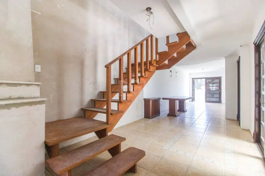 Foto 4 de Casa com 3 Quartos à venda, 300m² em Jardim Planalto, Porto Alegre