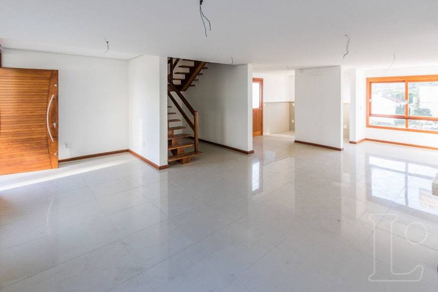 Foto 4 de Casa com 3 Quartos à venda, 240m² em Vila Nova, Porto Alegre