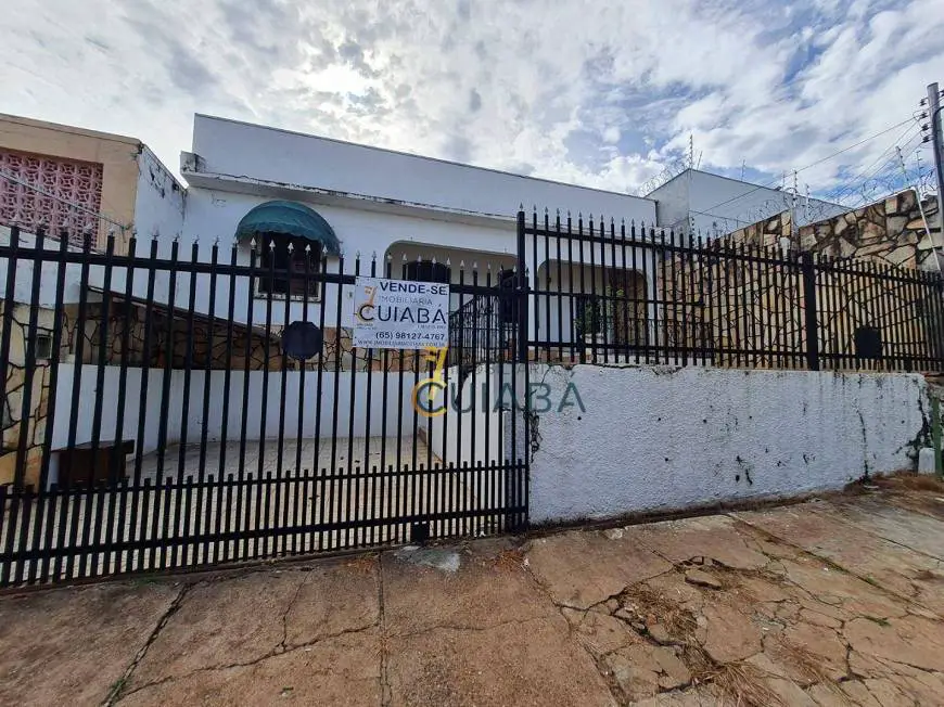 Foto 1 de Casa com 4 Quartos à venda, 231m² em Bandeirantes, Cuiabá
