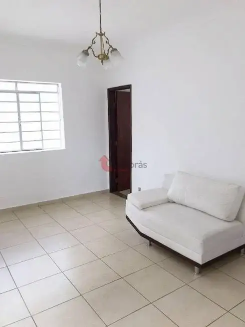 Foto 1 de Casa com 4 Quartos para alugar, 70m² em Concórdia, Belo Horizonte