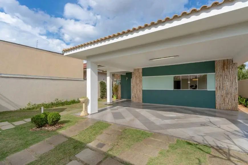 Foto 1 de Casa com 4 Quartos à venda, 320m² em Santos Dumont, Três Lagoas