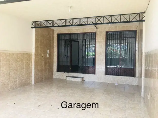 Foto 2 de Casa com 5 Quartos para venda ou aluguel, 300m² em Cremação, Belém