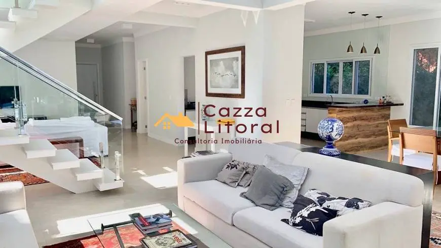 Foto 2 de Casa de Condomínio com 4 Quartos para alugar, 300m² em Baleia, São Sebastião