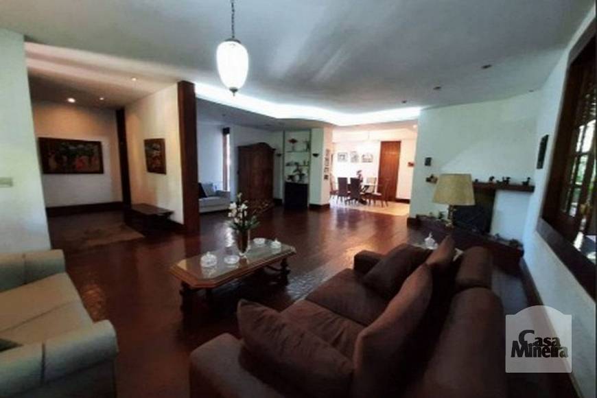 Foto 2 de Casa de Condomínio com 5 Quartos à venda, 920m² em Braúnas, Belo Horizonte