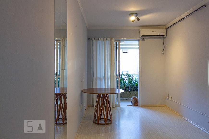 Foto 1 de Apartamento com 1 Quarto para alugar, 54m² em Menino Deus, Porto Alegre