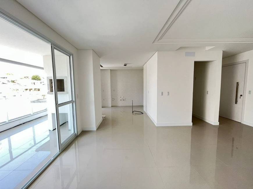 Foto 1 de Apartamento com 2 Quartos à venda, 104m² em Barreiros, São José